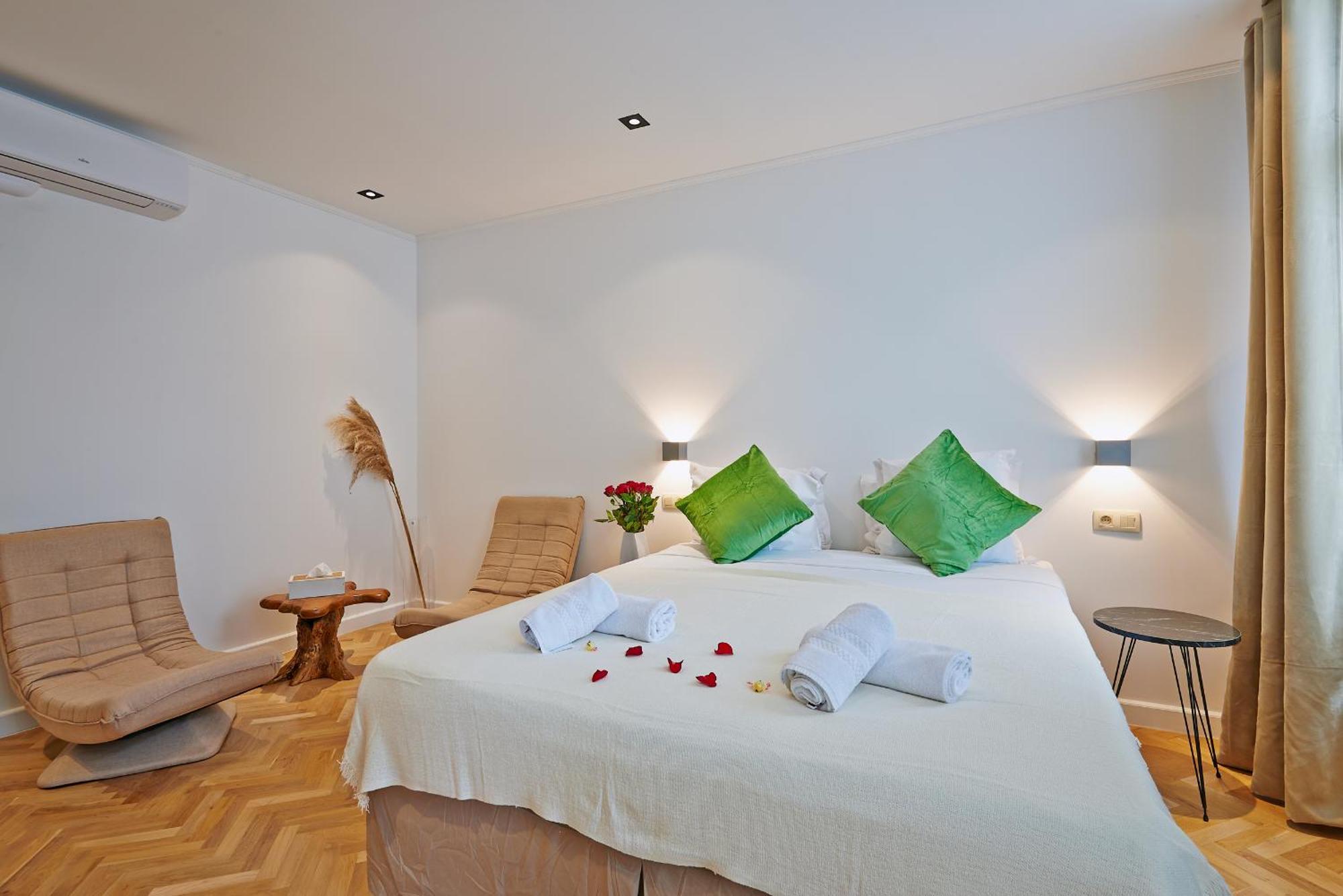 Hotel Les Ecrins Брюссель Экстерьер фото